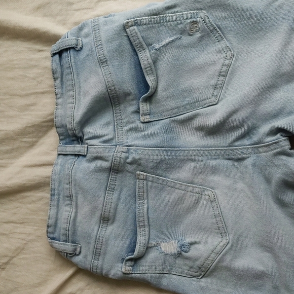 Jeans - Picture 3 of 3